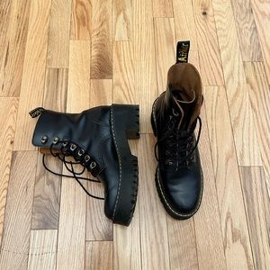 Dr. Marten’s Women’s Leona Smooth Leather Healed Boots